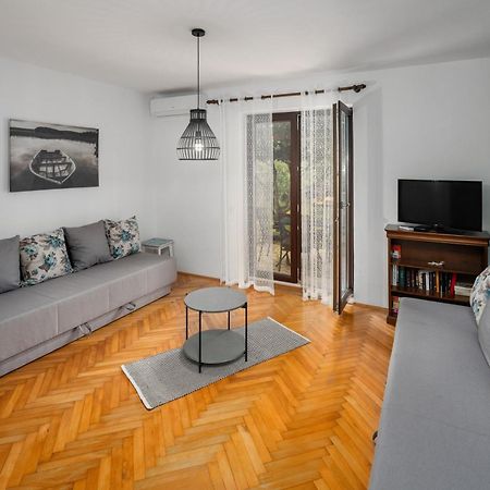 Blue Apartment Vrsar Exterior photo