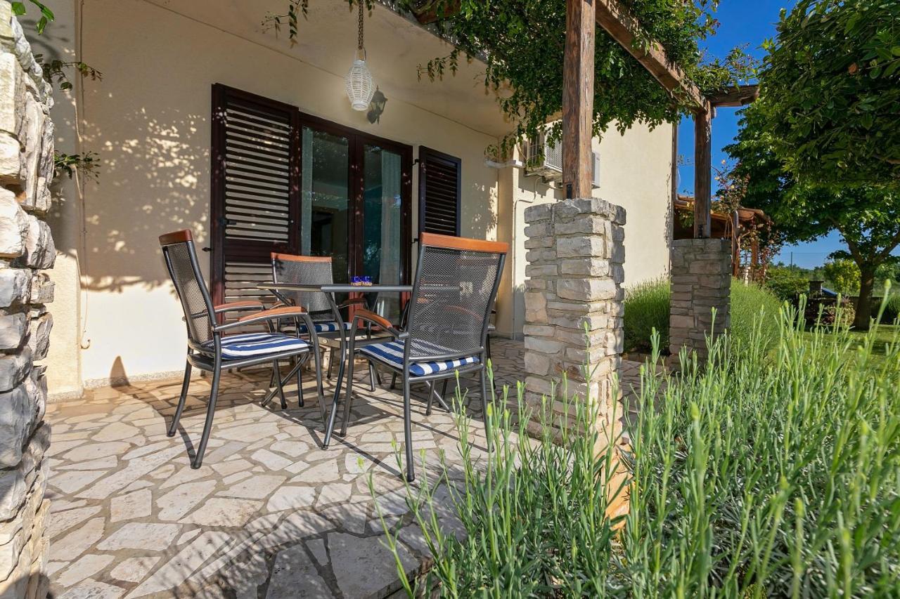 Blue Apartment Vrsar Exterior photo